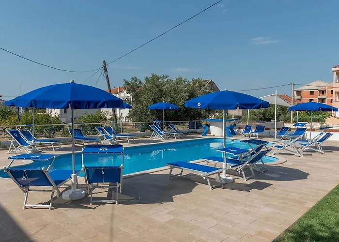 Porto Samaria * Trogir