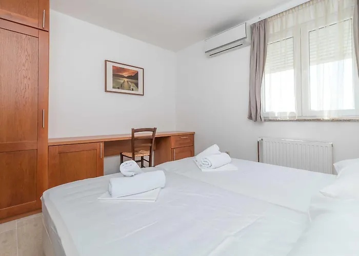 Porto Samaria Appartement Trogir