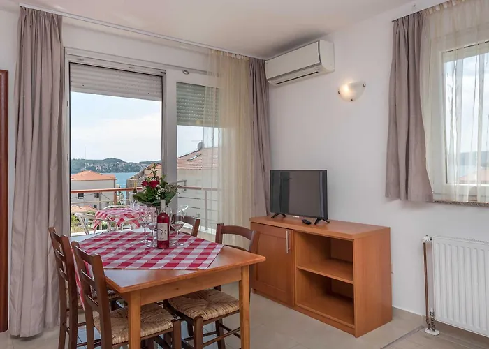 Porto Samaria * Trogir